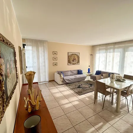 Exclusive 120 Sqm In The Heart Of شقة *